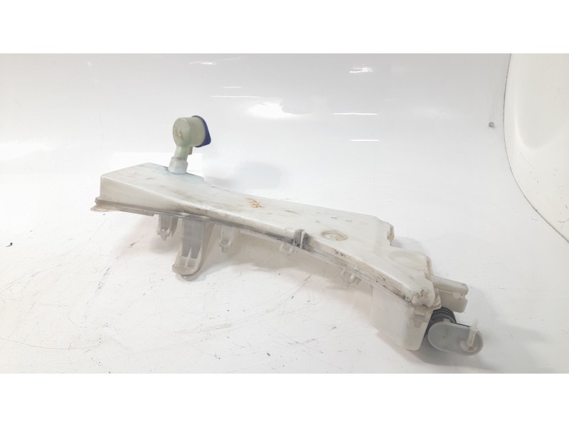Recambio de deposito limpia para peugeot 3008 allure pack referencia OEM IAM 9826400780  