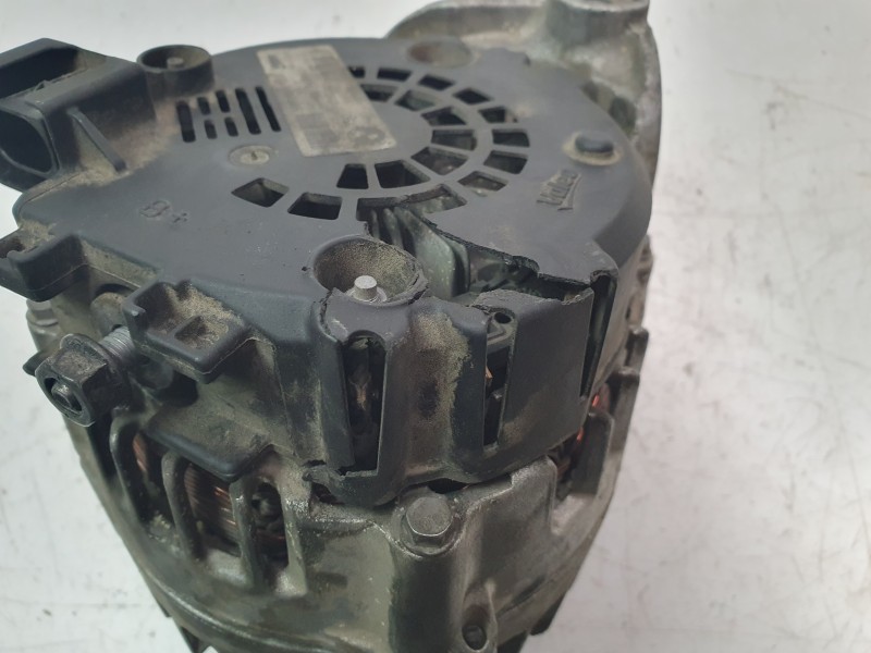 Recambio de alternador para bmw 1 (f20) 118 d referencia OEM IAM 8519890AI01 FG18D111 , 2617511A 