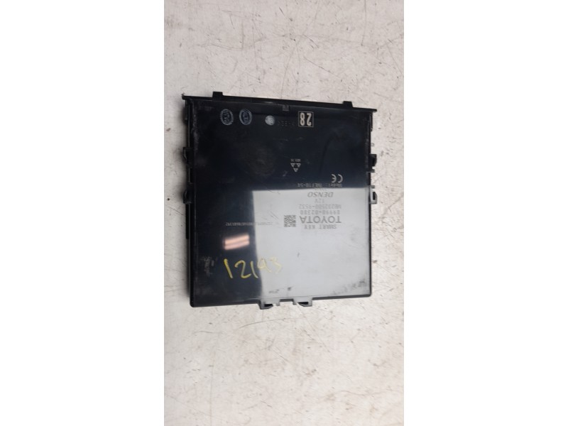 Recambio de modulo electronico para toyota auris (_e18_) 1.8 hybrid (zwe186_) referencia OEM IAM 8999002380  