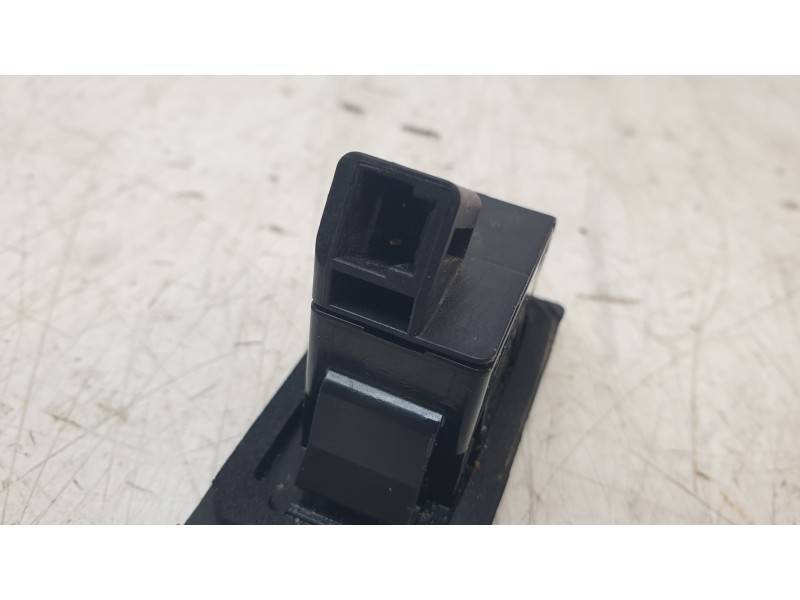 Recambio de maneta exterior maletero / porton para mazda 6 lim. (gh)(.2012) style referencia OEM IAM BHN1568D0  