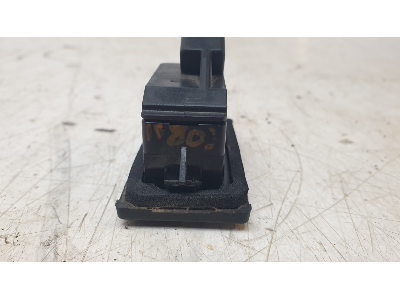 Recambio de maneta exterior maletero / porton para mazda 6 lim. (gh)(.2012) style referencia OEM IAM BHN1568D0  