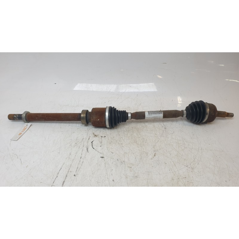 Recambio de transmision delantera derecha para renault megane iv hatchback (b9a/m/n_) 1.3 tce 140 (b9nb) referencia OEM IAM 3910