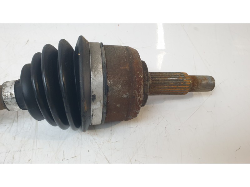 Recambio de transmision delantera derecha para renault megane iv hatchback (b9a/m/n_) 1.3 tce 140 (b9nb) referencia OEM IAM 3910
