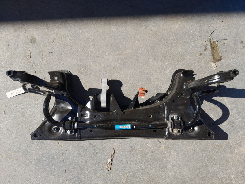 Recambio de puente delantero para ford ecosport 1.0 ecoboost referencia OEM IAM GN155019D4A  