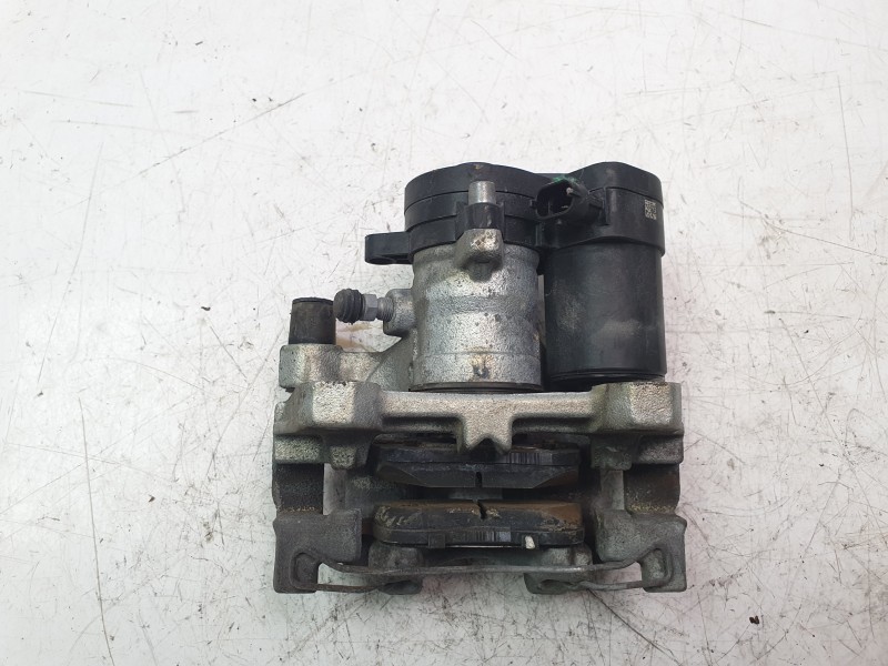 Recambio de pinza de freno trasera derecha para ford kuga st-line referencia OEM IAM GV612D250A  