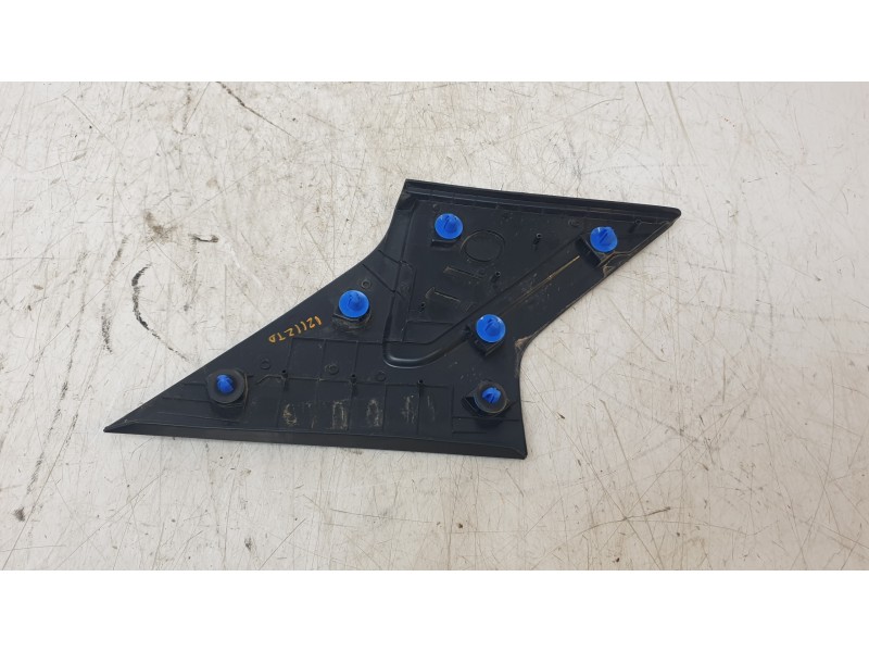 Recambio de moldura para hyundai i10 iii (ac3, ai3) 1.0 mpi referencia OEM IAM 87841K7000  