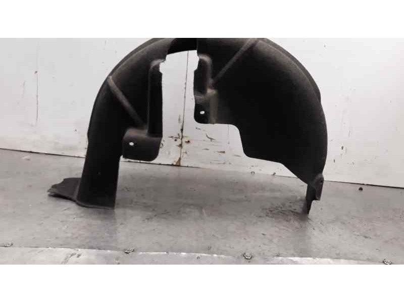 Recambio de paso rueda trasero izquierdo para volkswagen polo edition referencia OEM IAM 2G0810971B  