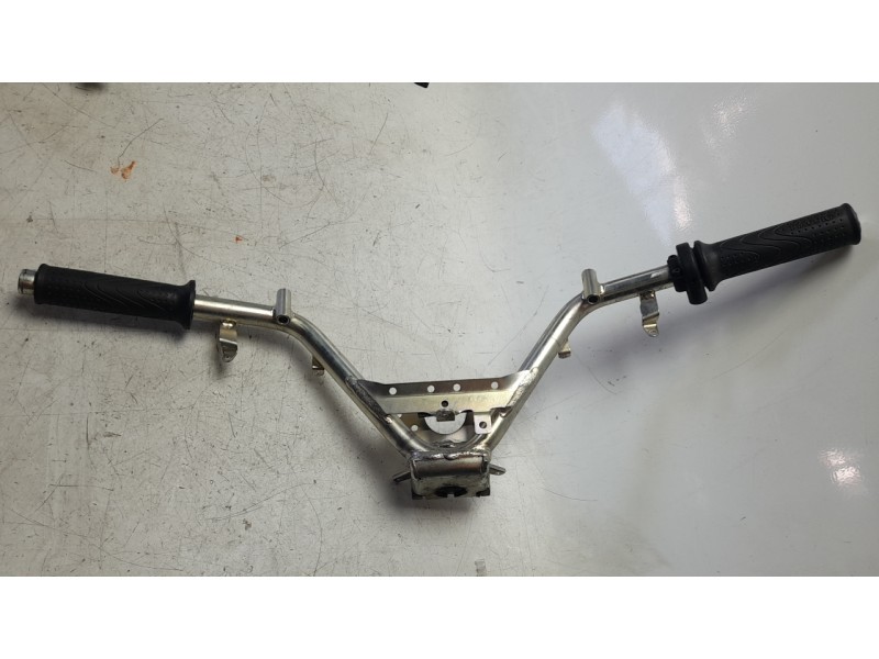 Recambio de manillar para piaggio (vespa) mp3 400 hpe referencia OEM IAM 1B006542R 1B006542R 