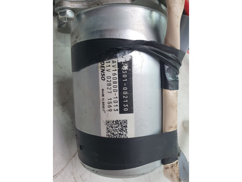 Recambio de columna direccion para toyota yaris hybrid active referencia OEM IAM 4520A0D194  