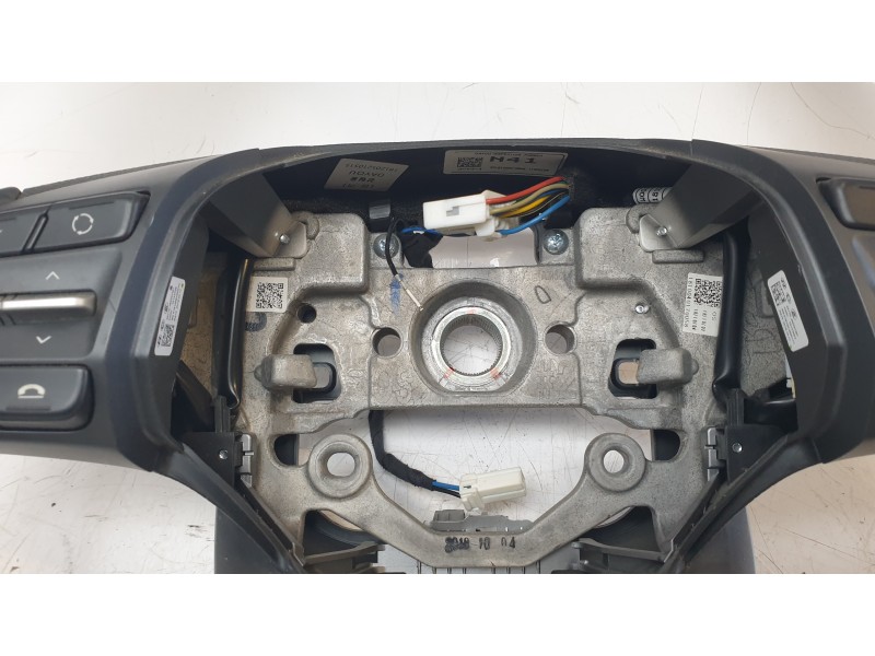Recambio de volante para hyundai kona pure referencia OEM IAM 56100J9HH0TRY  