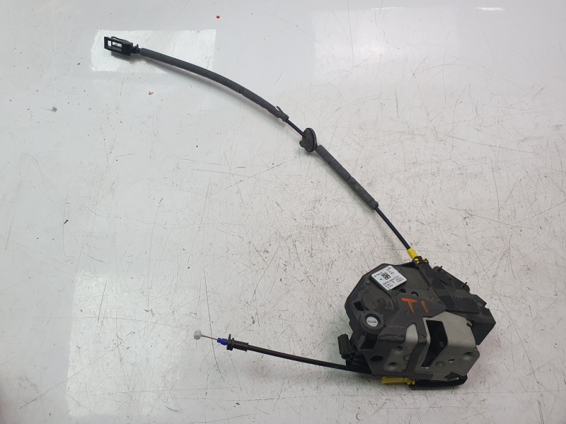 Recambio de cerradura puerta trasera izquierda para ford kuga st-line referencia OEM IAM BM5AA26413AG  