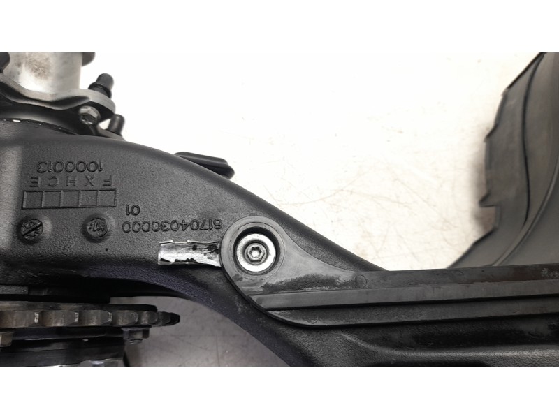 Recambio de basculante para ktm 1290 super duke r referencia OEM IAM 6170403004433  