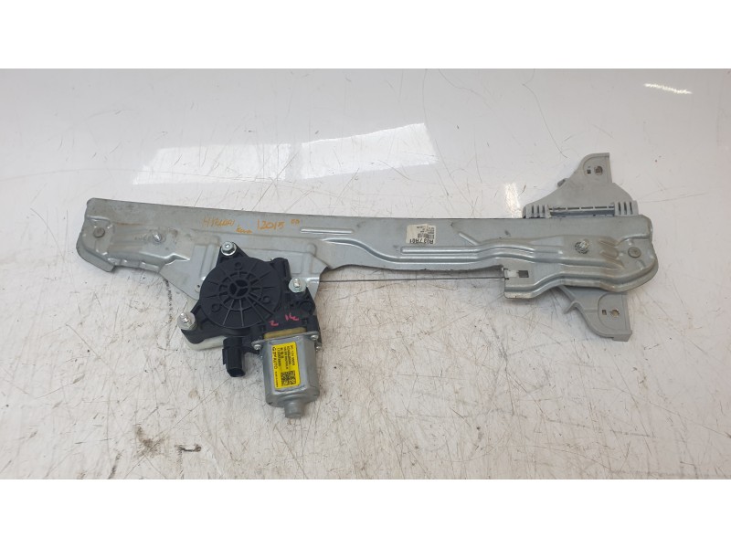 Recambio de elevalunas delantero derecho para hyundai kona pure referencia OEM IAM 82402J9000  