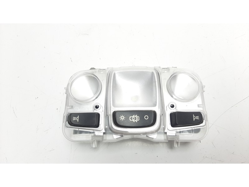 Recambio de luz interior para peugeot 308 1.2 12v e-thp referencia OEM IAM 96781444ZD  