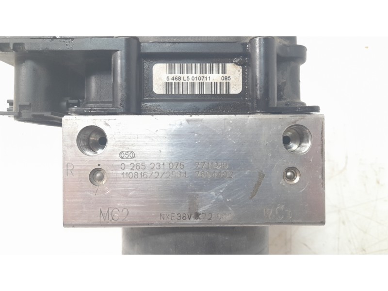 Recambio de abs para bmw f ( - 800cc) f 800 gs triple black (k72) referencia OEM IAM 25347694402 0265231075 