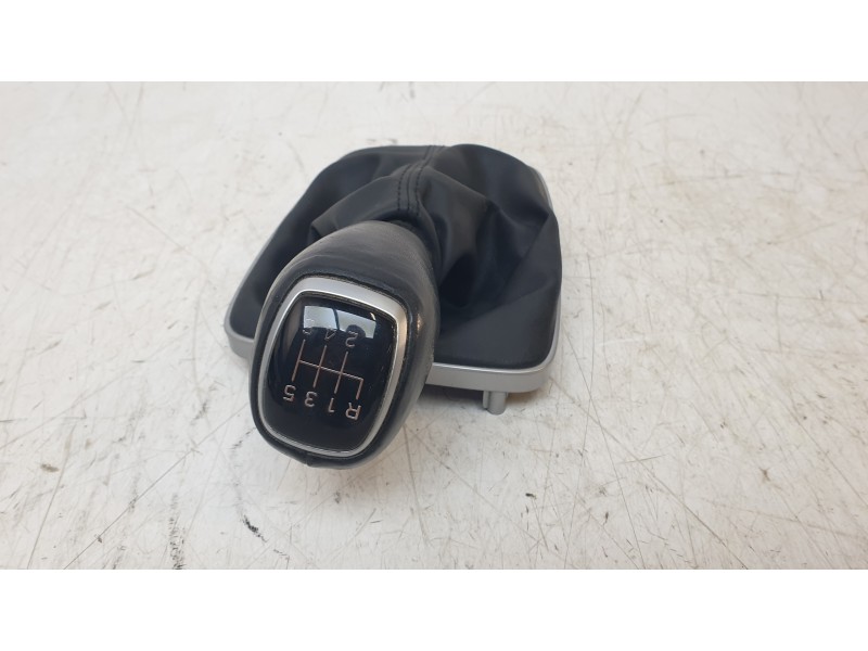 Recambio de pomo palanca cambio para hyundai kona pure referencia OEM IAM 84654J9MA0  