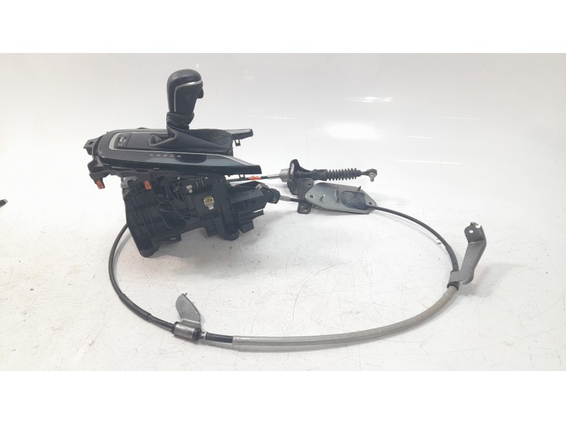 Recambio de palanca cambio para toyota corolla (e21) hybrid active referencia OEM IAM 33560F4050  