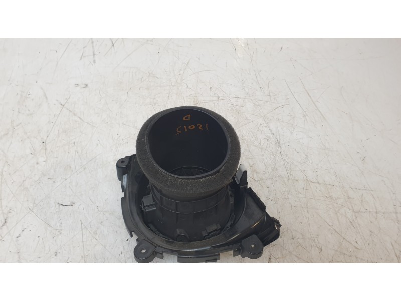 Recambio de aireador derecho para hyundai kona pure referencia OEM IAM 97490J9000  