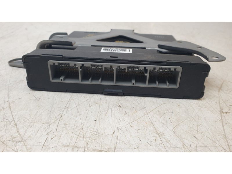 Recambio de modulo electronico para toyota yaris hybrid active referencia OEM IAM 899810D161 MB2850005480 