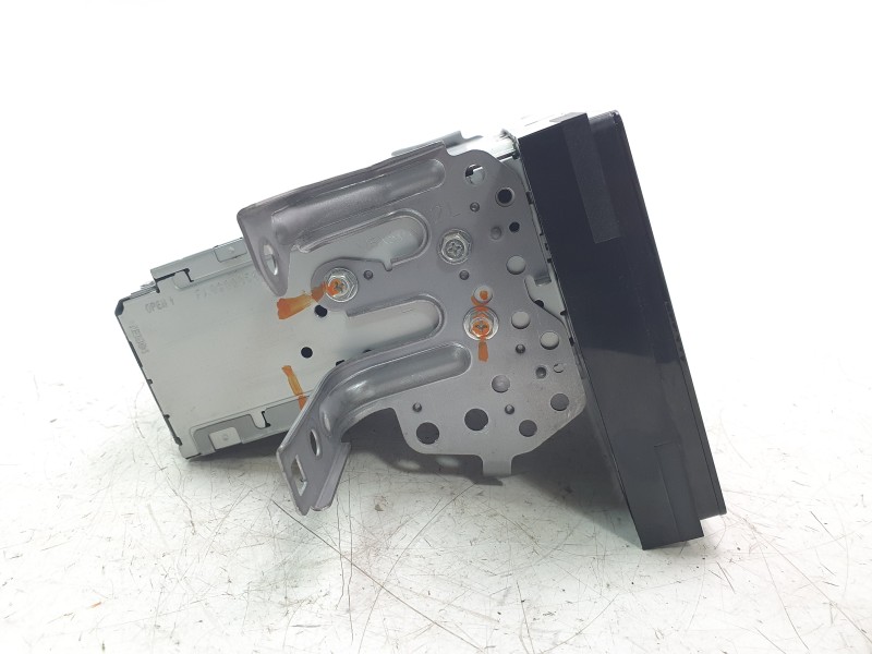 Recambio de pantalla multifuncion para toyota auris (_e18_) 1.8 hybrid (zwe186_) referencia OEM IAM 8614002360  