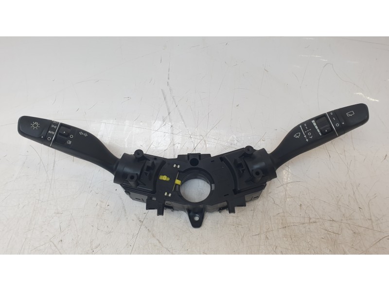 Recambio de mando multifuncion para hyundai kona pure referencia OEM IAM 93403J9950  