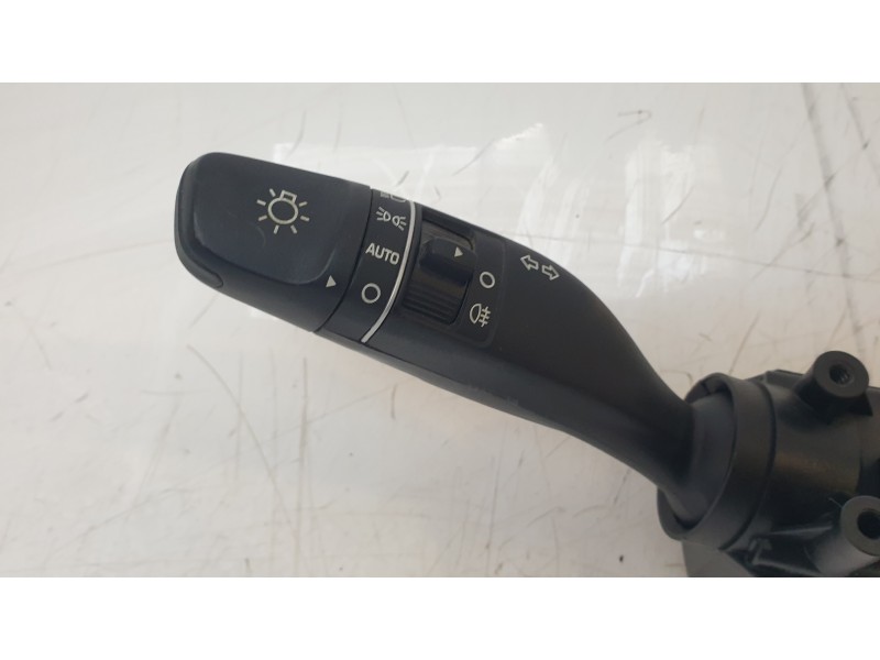 Recambio de mando multifuncion para hyundai kona pure referencia OEM IAM 93403J9950  