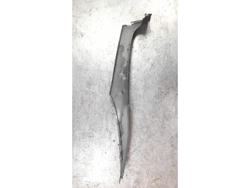 Recambio de moldura para piaggio (vespa) mp3 400 hpe referencia OEM IAM 1B002013  