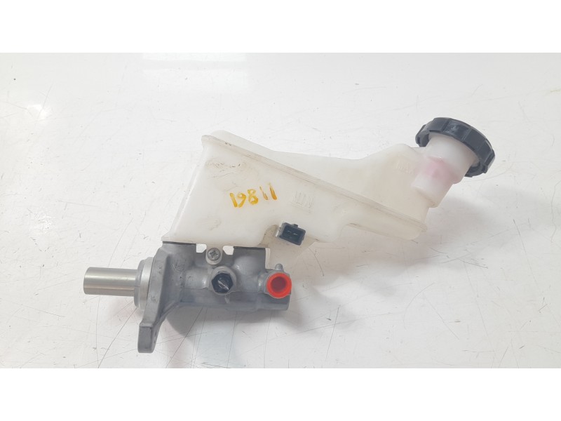 Recambio de bomba freno para kia stonic (ybcuv) drive referencia OEM IAM 58510H8210  