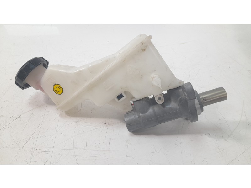 Recambio de bomba freno para kia stonic (ybcuv) drive referencia OEM IAM 58510H8210  