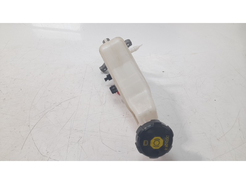 Recambio de bomba freno para kia stonic (ybcuv) drive referencia OEM IAM 58510H8210  