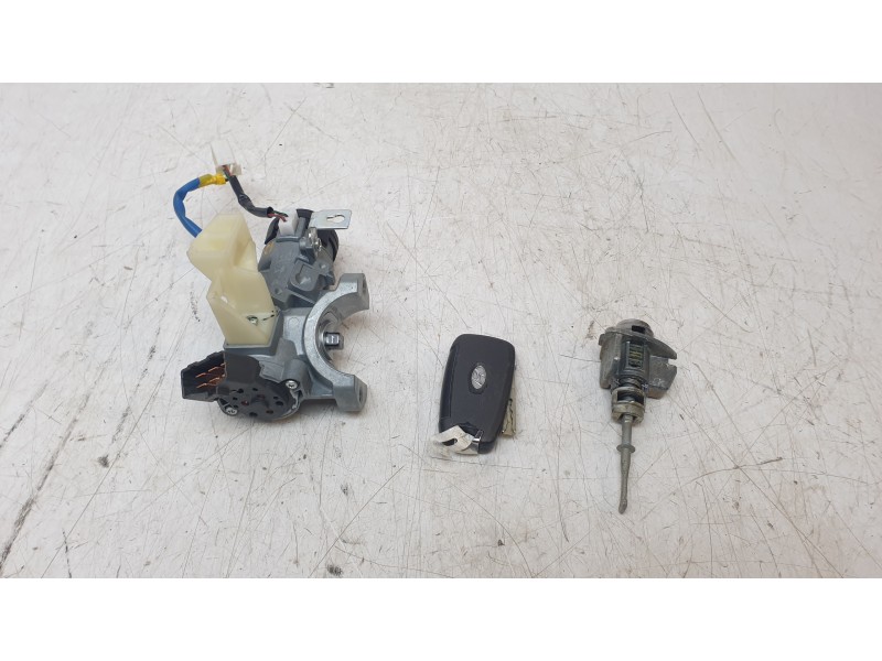Recambio de conmutador de arranque para hyundai kona pure referencia OEM IAM 81900J9A00  