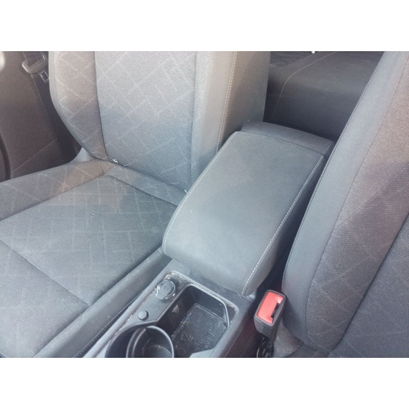 Recambio de apoyabrazos central para volkswagen golf viii variant (cg5, db5) 2.0 tdi referencia OEM IAM   