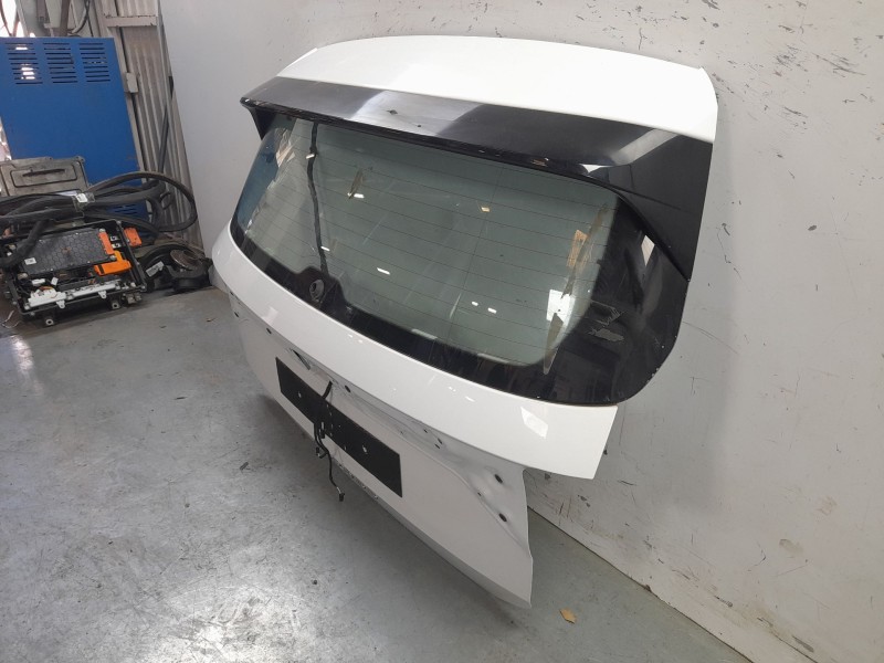 Recambio de porton trasero para volkswagen t-cross (c11, d31) 1.0 tsi referencia OEM IAM 2GM827025D  