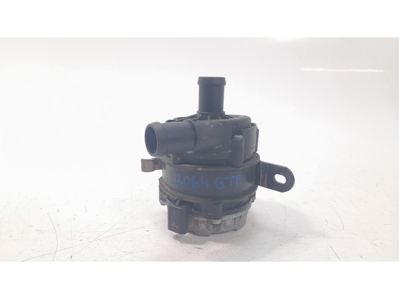 Recambio de bomba agua para volkswagen golf vii lim. gte referencia OEM IAM 0392024003  