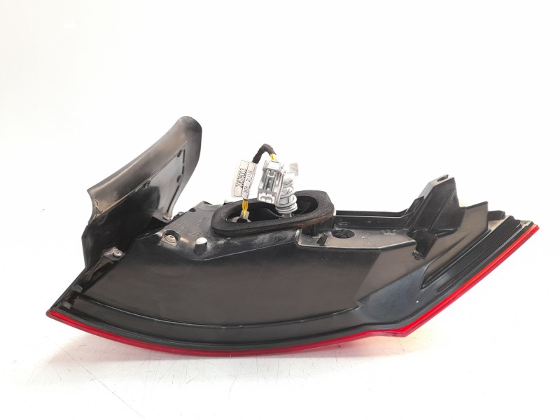 Recambio de piloto trasero izquierdo para maserati levante suv (m161) 3.0 d q4 referencia OEM IAM 670032332  