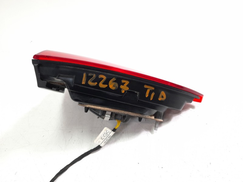 Recambio de piloto trasero derecho interior para maserati levante suv (m161) 3.0 d q4 referencia OEM IAM 670100869  