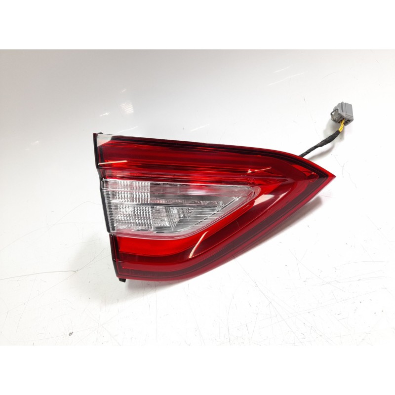 Recambio de piloto trasero izquierdo interior para maserati levante suv (m161) 3.0 d q4 referencia OEM IAM 670106835  