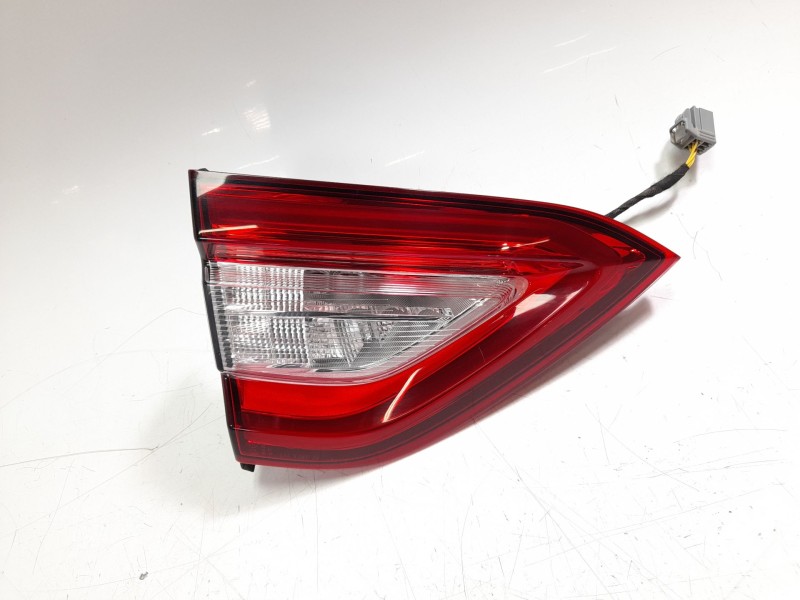 Recambio de piloto trasero izquierdo interior para maserati levante suv (m161) 3.0 d q4 referencia OEM IAM 670106835  
