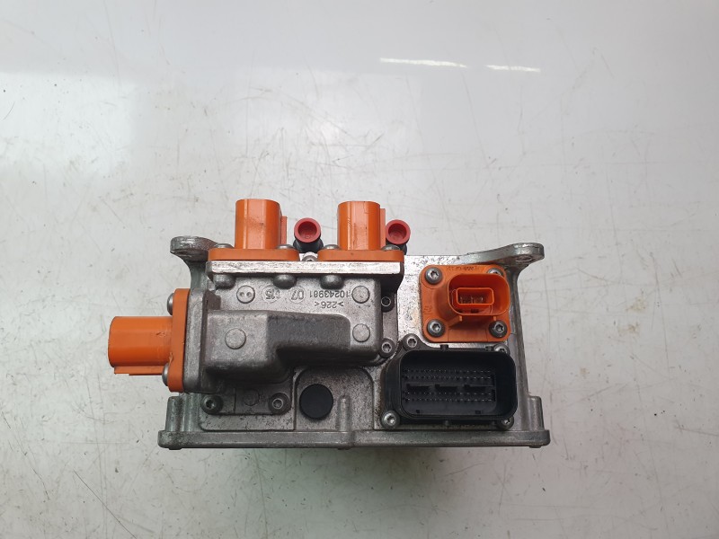 Recambio de inversor para volkswagen golf vii lim. gte referencia OEM IAM 5QE915682AA  