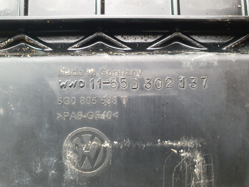 Recambio de panel frontal para volkswagen golf vii lim. gte referencia OEM IAM 5G0805588T  