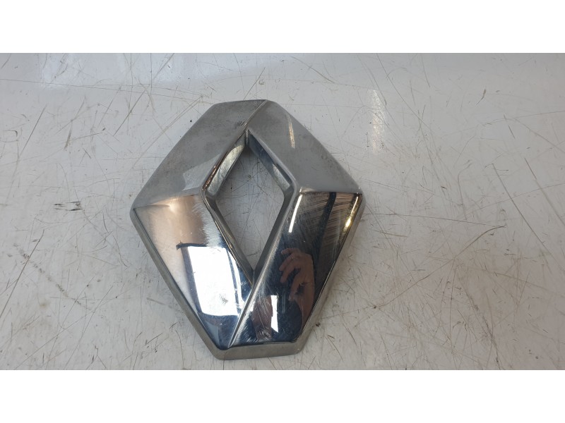 Recambio de emblema para renault kangoo iii furgoneta/monovolumen e-tech electric referencia OEM IAM 628906352R  