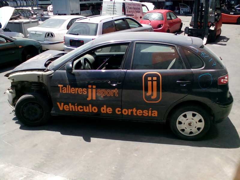 seat ibiza (6l1) del año 2003