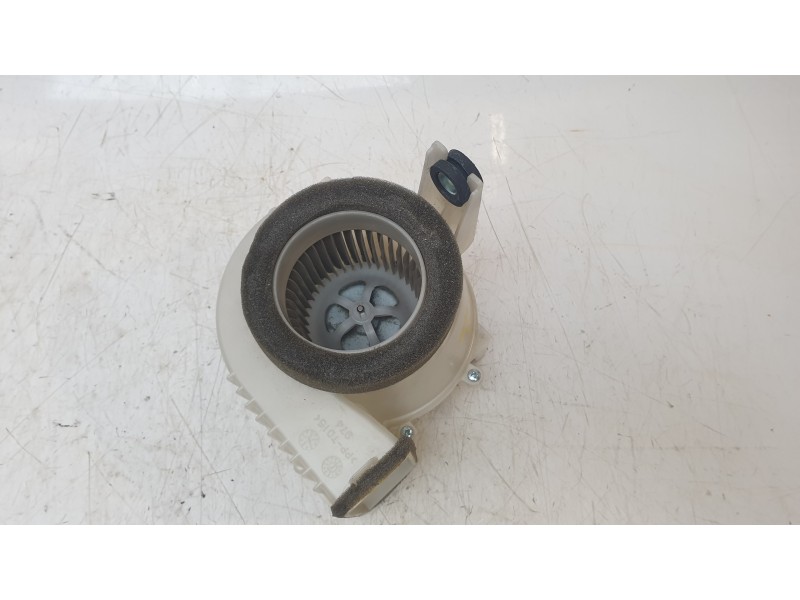 Recambio de ventilador calefaccion para toyota auris (_e18_) 1.8 hybrid (zwe186_) referencia OEM IAM G923012010  