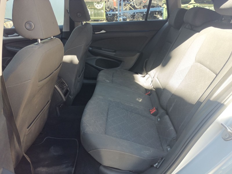 volkswagen golf viii variant (cg5, db5) del año 2022