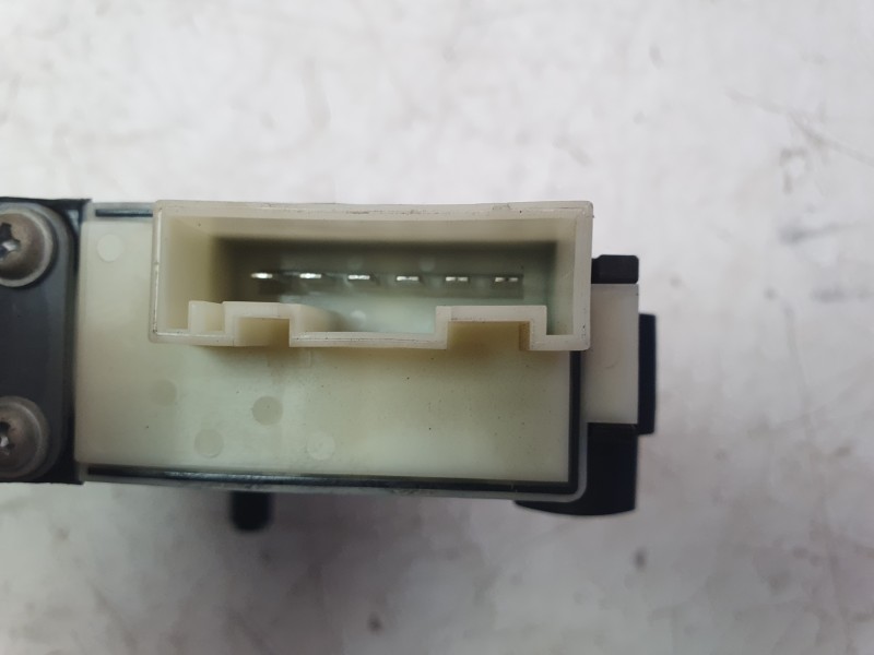 Recambio de elevalunas delantero derecho para bmw 1 (f40) 118 i referencia OEM IAM 19031060023 CMOA0760L 