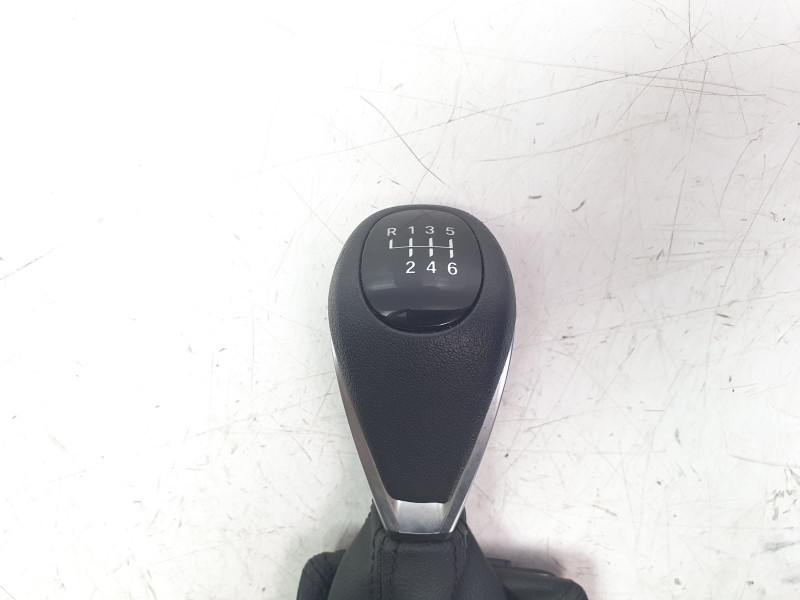 Recambio de pomo palanca cambio para bmw 1 (f40) 118 i referencia OEM IAM 764201402  
