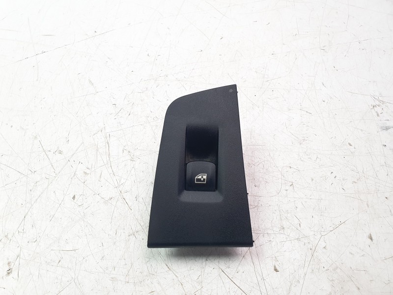 Recambio de mando elevalunas delantero derecho para bmw 1 (f40) 118 i referencia OEM IAM 7950756AI01  