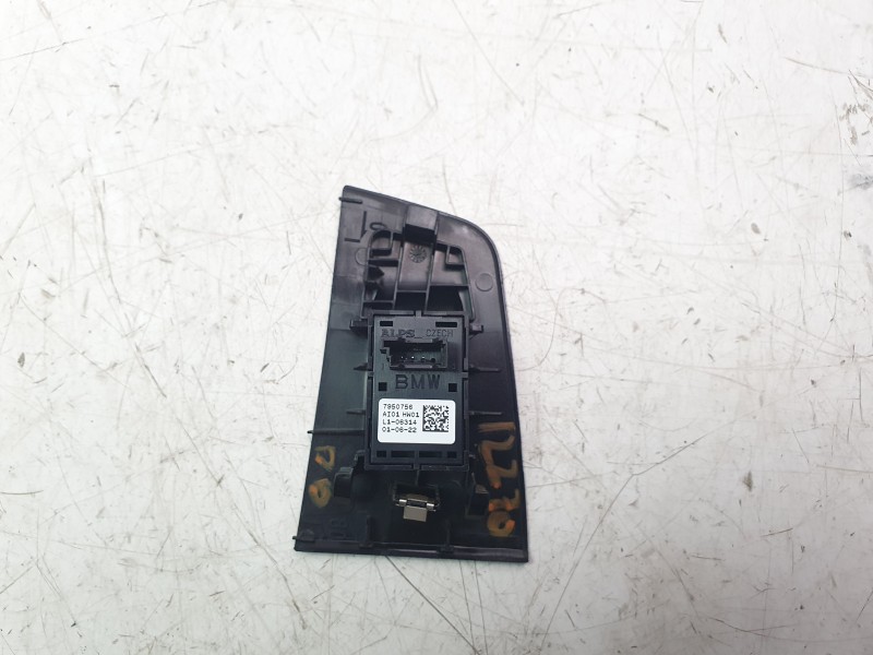 Recambio de mando elevalunas delantero derecho para bmw 1 (f40) 118 i referencia OEM IAM 7950756AI01  