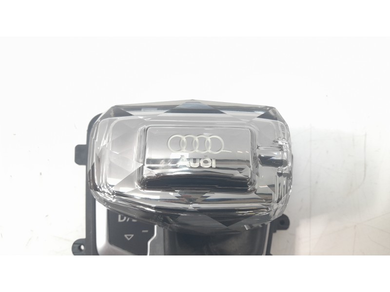 Recambio de pomo palanca cambio para audi a4 b9 (8w2, 8wc) 2.0 tdi referencia OEM IAM 8W1713111C  