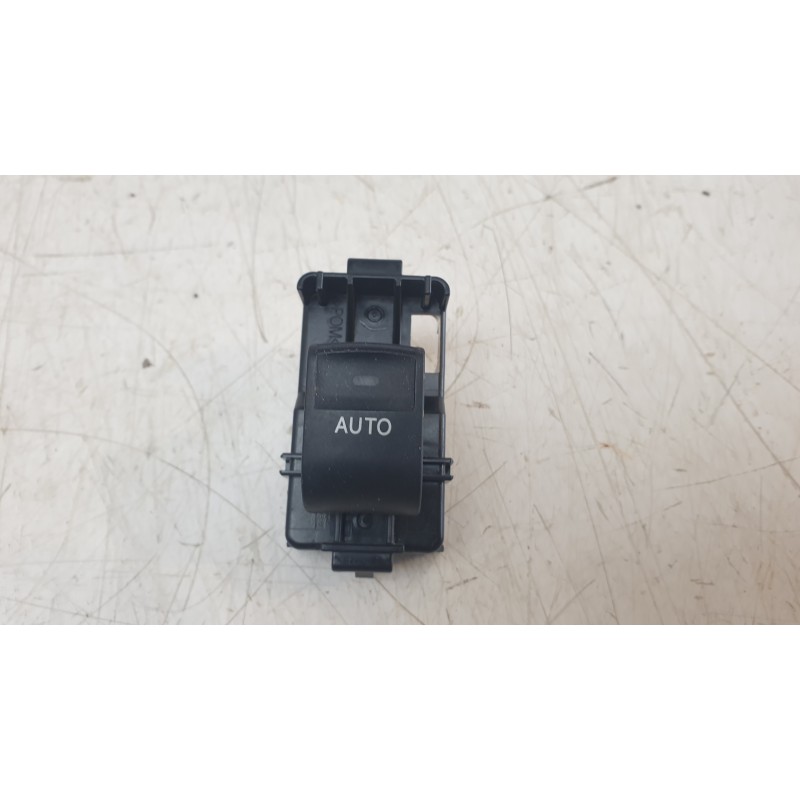 Recambio de mando elevalunas delantero derecho para toyota auris (_e18_) 1.8 hybrid (zwe186_) referencia OEM IAM 192801  